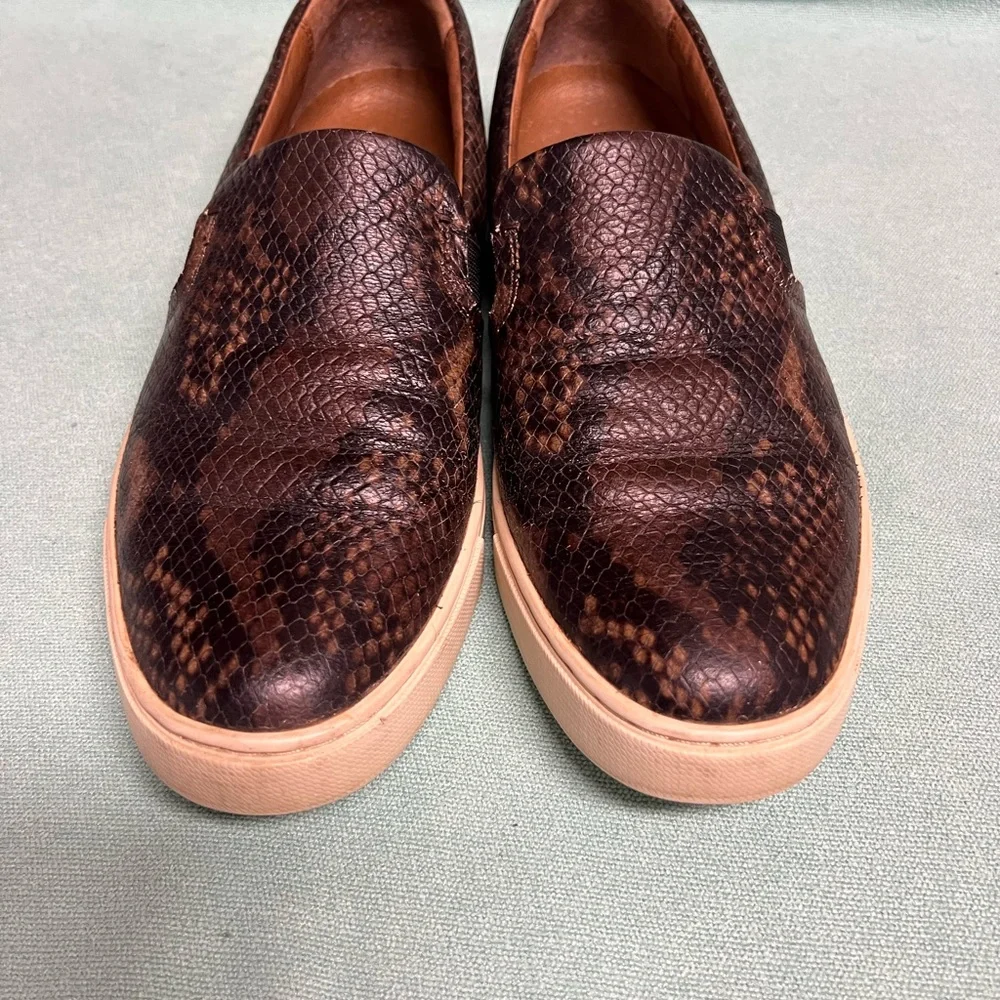Frye Ivy Brown Snake Print leather Slip-On sneaker soles loafer - Picture 1 of 10